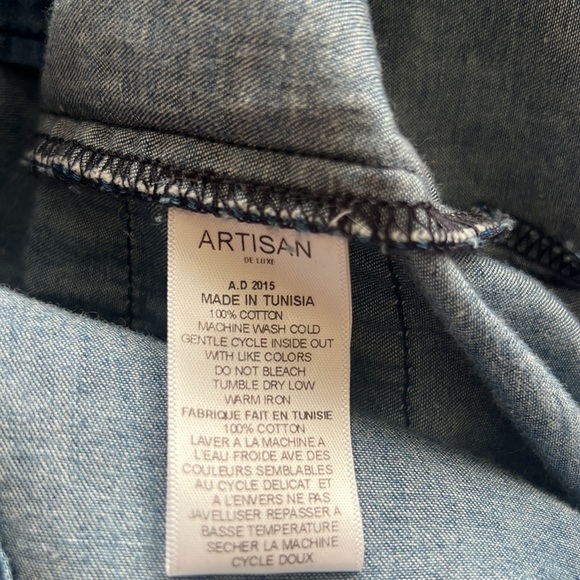 Artisan De Luxe Denim Shirt W/Frayed Hem And Striped Back - Picture 9 of 10